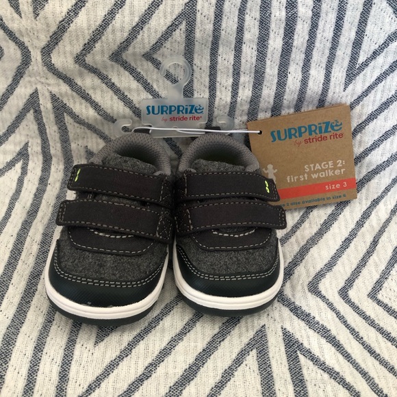 stride rite first walker shoes